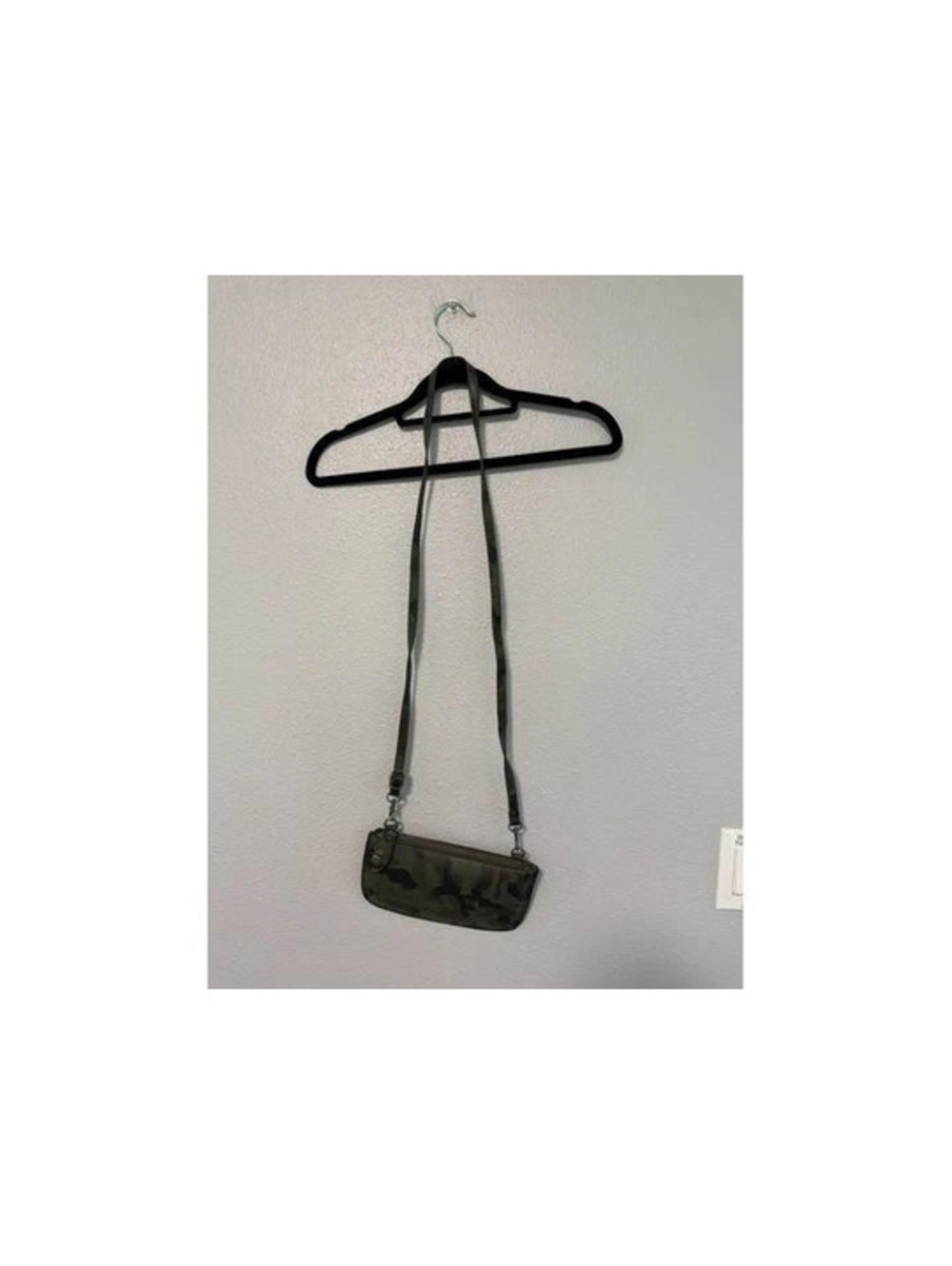 #6235  Camo Small Crossbody / Wristlet Bag
